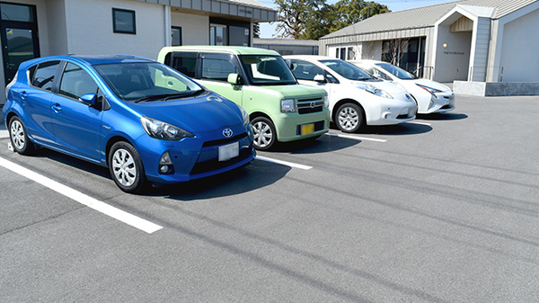 すぎやま薬局羽犬塚店の駐車場