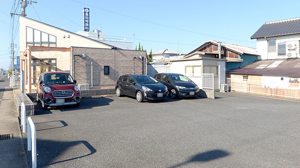 かぼちゃ薬局の駐車場