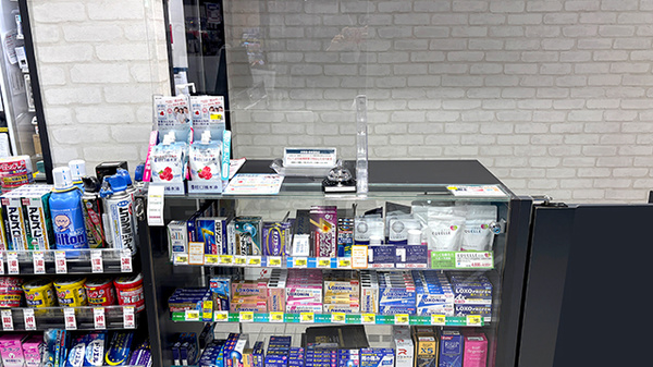 薬局トモズ 湘南藤沢オーパ店の受付/カウンター