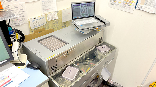 薬局トモズ 湘南藤沢オーパ店の調剤器具