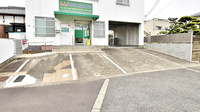 幸生堂薬局 岸和田店の駐車場