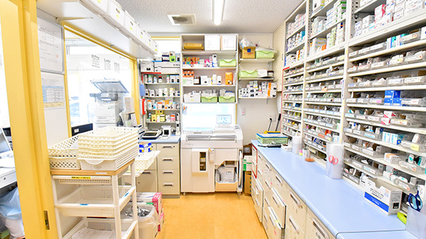 ファーマライズ薬局 鹿浜店の調剤室