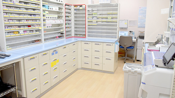 あさひ薬局段下店の調剤室