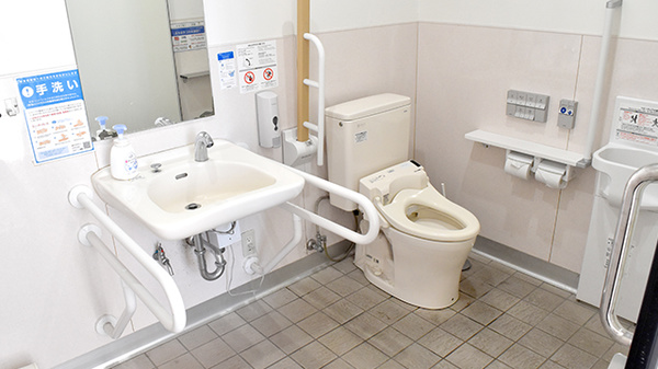 ヤックスドラッグ蓮沼薬局のお手洗い