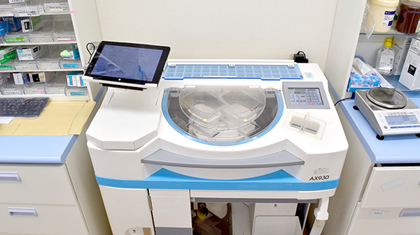 ヤックスドラッグ蓮沼薬局の調剤器具