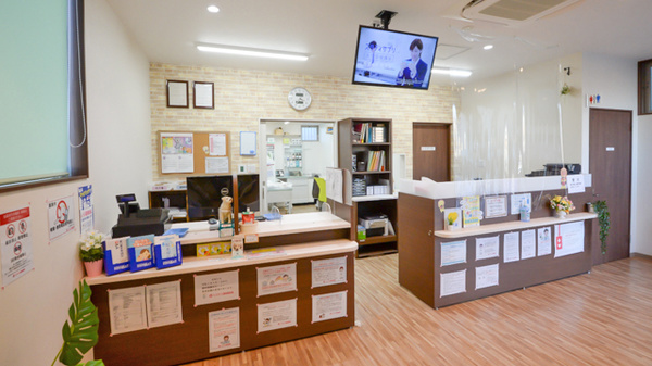 コスモス調剤薬局 尾西三条店の受付/カウンター