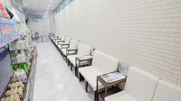 調剤薬局日本メディカルシステム 本牧店の待合スペース