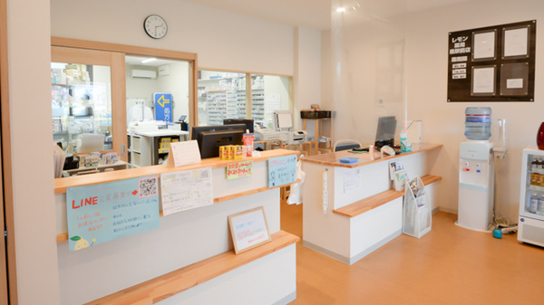 レモン薬局鳳駅前店の受付/カウンター