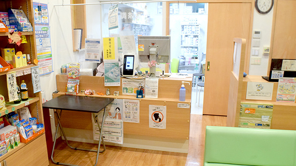わかば薬局　新座店の受付/カウンター