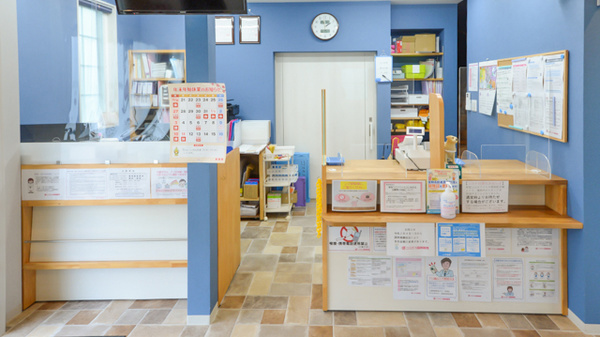 コスモス調剤薬局 岐南店の受付/カウンター
