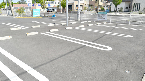 オハナ薬局前橋朝日店の駐車場