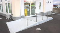 きずな薬局富ケ丘の入口
