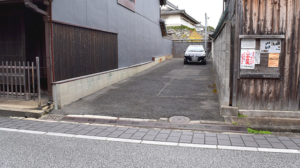 いろは薬局本町店の駐車場