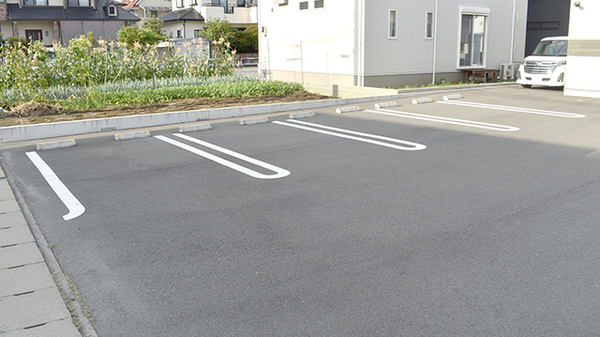 みらい薬局の駐車場