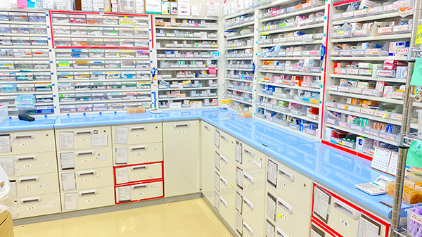 イチフジ薬局・旭川店の調剤室