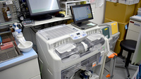 薬局トモズ五反田店の調剤器具
