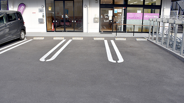 れんげ薬局　横浜日吉店の駐車場