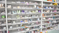 ラッコ調剤薬局の薬棚