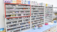 ひまわり薬局　鴻巣店の薬棚