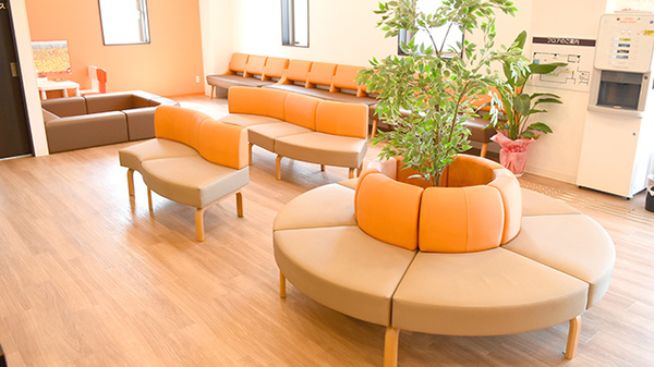 健都ＭＹ薬局の待合スペース