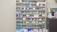 リリーフ薬局　くろしお店の薬棚