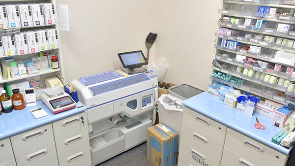 リリーフ薬局　くろしお店の調剤器具