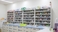 あるも薬局　新田店の薬棚