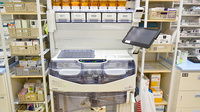 ヤックスドラッグ酒々井インター薬局の調剤器具