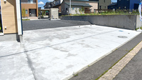 みつばち薬局の駐車場