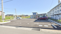 あおは薬局の駐車場