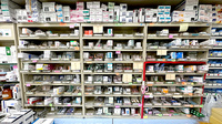 貴船薬局坂戸店の薬棚