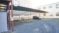 大賀薬局　板付店の駐車場