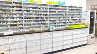 友愛薬局　おおたかの森店の薬棚