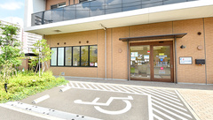 ファーマライズ薬局 浦安富岡店の外観