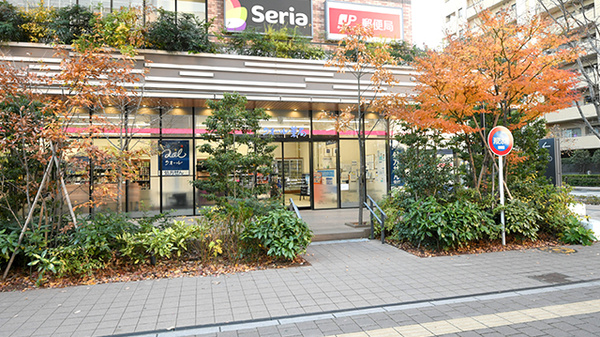 ナチュラルローソンクオール薬局SOCOLA武蔵小金井クロス店の外観