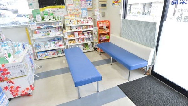 フタツカ薬局　東加古川店の待合スペース