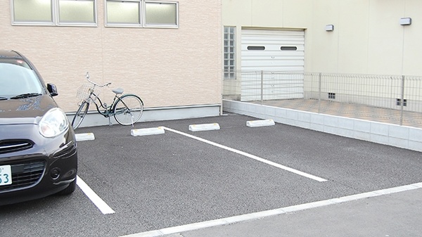 ぼうしや薬局　城東店の駐車場