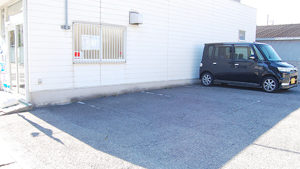 ぼうしや調剤薬局　英賀保店の駐車場