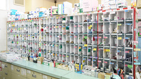ぼうしや調剤薬局　勝原店の薬棚