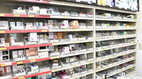 ゆう薬局岩岡店の薬棚