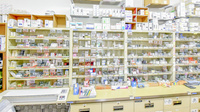 岩屋調剤薬局の薬棚