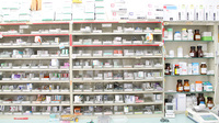 京町センター薬局の薬棚