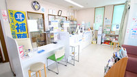 新世薬局　納店の受付/カウンター