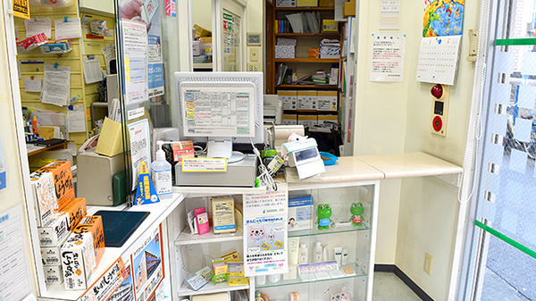阪神調剤薬局　元町店の受付/カウンター