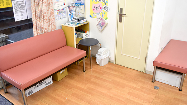 阪神調剤薬局　御影店の待合スペース