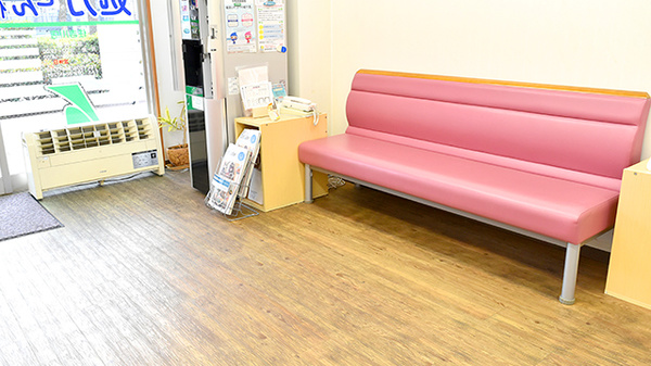 阪神調剤薬局　住吉川店の待合スペース