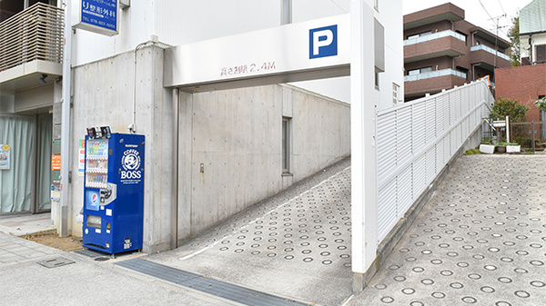 阪神調剤薬局　住吉川店の駐車場
