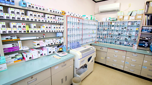 新世調剤薬局 一宮店の調剤室
