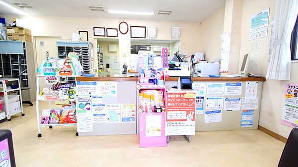 新世薬局 志筑連上店の受付/カウンター