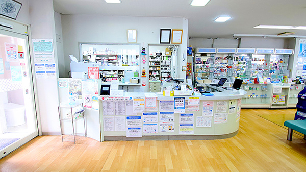 新世薬局 新島店の受付/カウンター